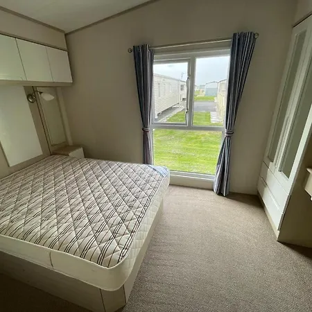 Pg177 Golden Palm Resort 8 Berth Caravan With Decking Chapel Saint Leonards Exterior photo